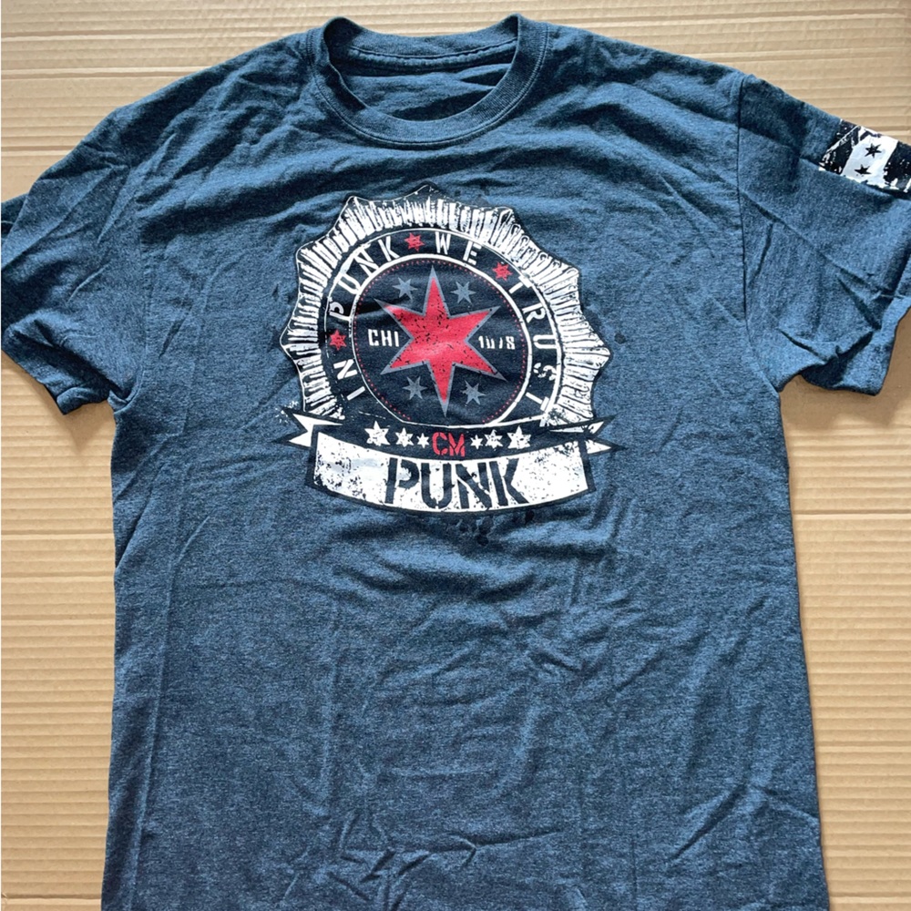 CM Punk best in the world tshirt men’s medium
